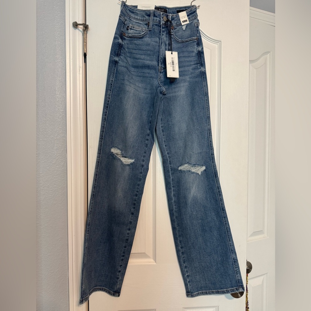 Judy Blue Teen Spirit High Rise Medium Wash Straight Leg Jean